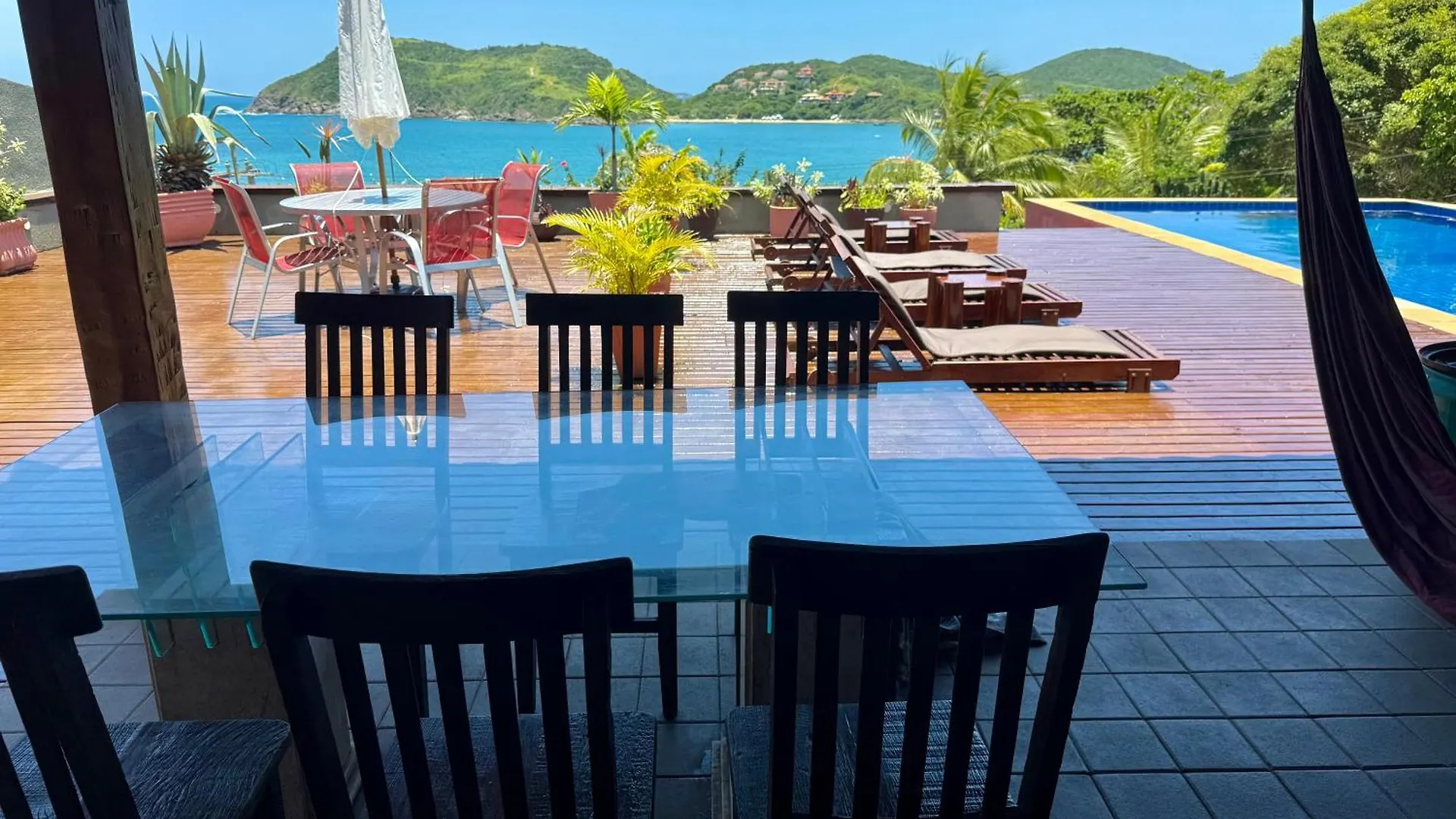 Buzios Prime: Vista Mar, 50M Da Praia Da Ferradura, 8 Suites Armacao dos Buzios
